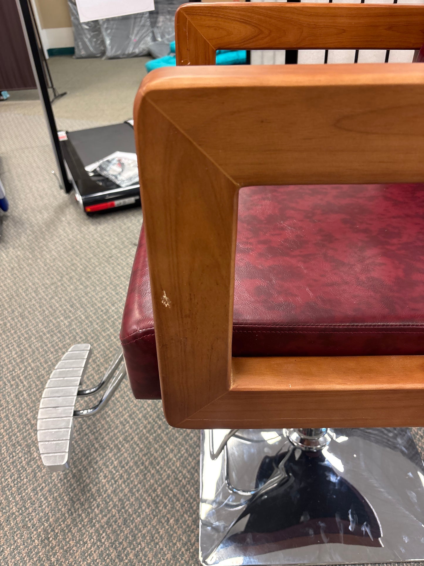 Hydraulic Barber Salon Chair -Red (assembled) Scratch & Dent