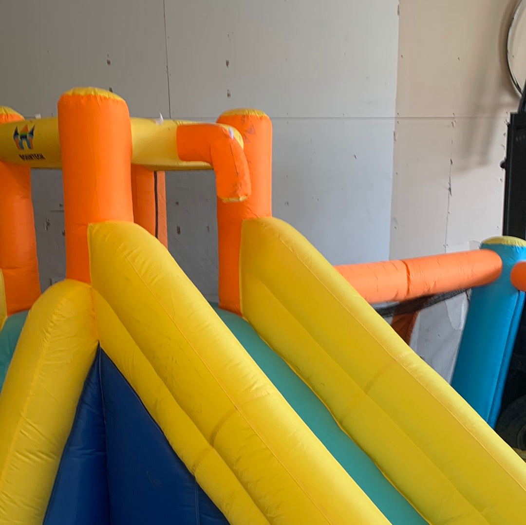 Bounce house, Customer Return, Dirty, Tested, blower not included, please see images