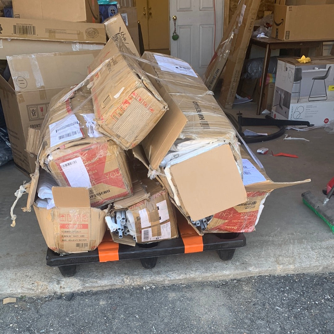 6 used party tents, maybe missing parts or broken parts
