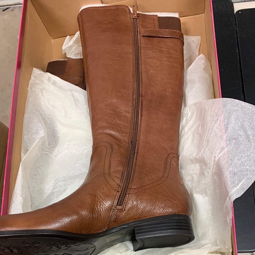 Johanna, Banana Bread,  Tall Leather Boot, size 8.5m