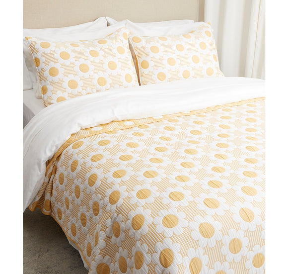 HomeSuite Essentials Cotton Blend Daisy Matelasse Quilt Set - QUEEN