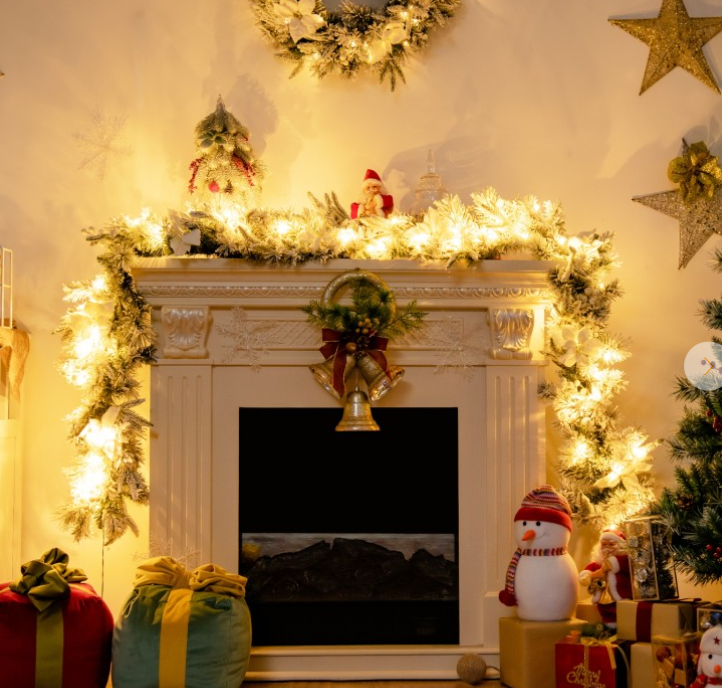 9 Feet Pre-Lit Artificial Christmas Garland with 50 LED Lights