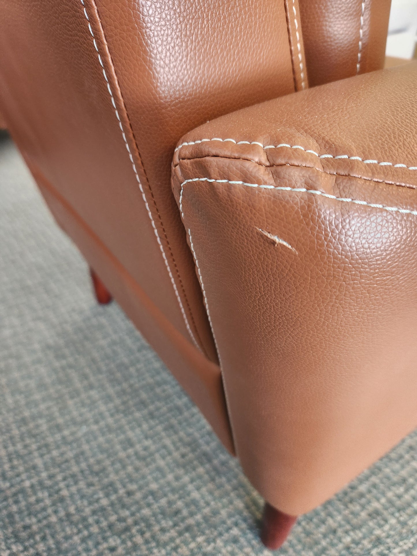 PU Leather Accent Chair with Solid Wood Legs-Brown (Scratch and Dent)