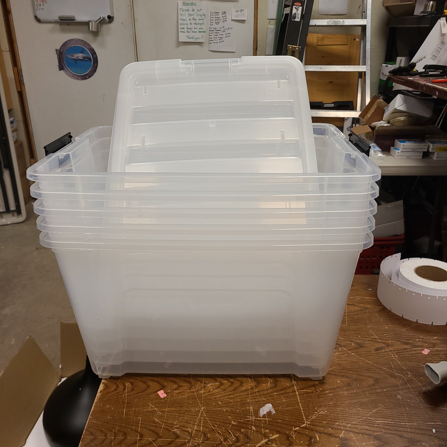 5 PLASTIC STORAGE BINS *SCRATCH & DENT