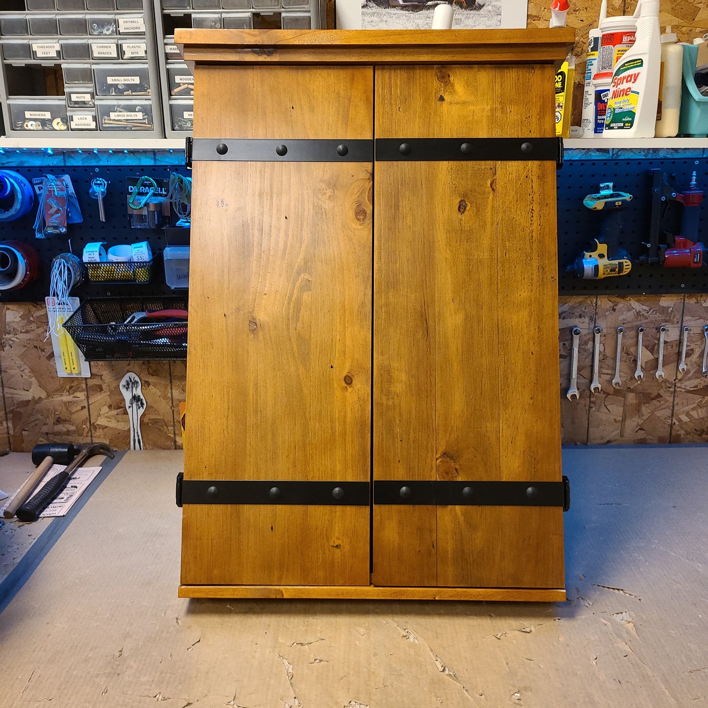 American Heritage Bristle Dartboard Cabinet Set with Darts *SCRATCH & DENT* reg $223.99