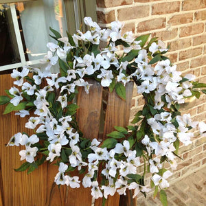 Dogwood 22" Flower Wreath