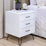 Haskett 3 - Drawer Nightstand *SCRATCH & DENT*