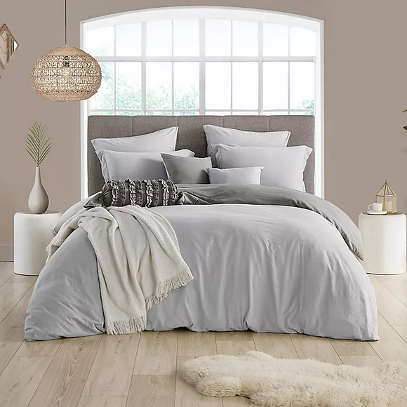 Akin Reversible Duvet Set